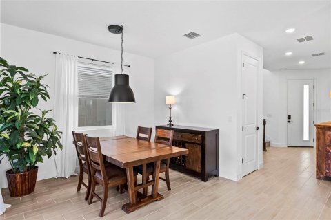 Купить виллу или дом в Аполло-Бич, Флорида 7 комнат, 209.03м2, № 2096955 - фото 9