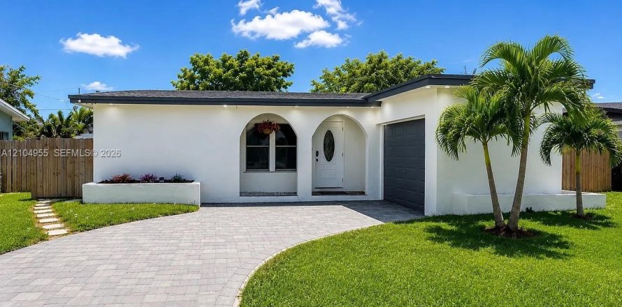 Villa ou maison à Sunrise, Floride 3 chambres, 115.85 m2 № 2422257