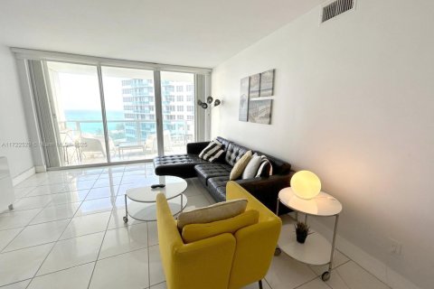 Купить кондоминиум в Майами-Бич, Флорида 2 спальни, 95.69м2, № 1984941 - фото 4