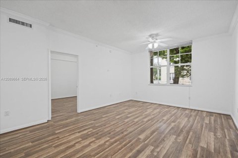 Copropriété à louer à Hollywood, Floride: 1 chambre, 68.38 m2 № 2397338 - photo 12