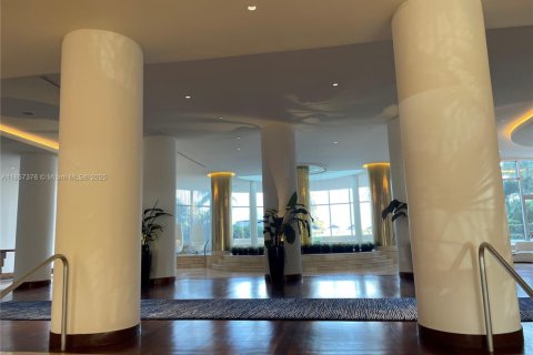Снять в аренду кондоминиум в Майами-Бич, Флорида 3 спальни, 126.35м2, № 1960321 - фото 19