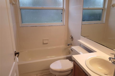 Casa en alquiler en Apopka, Florida, 4 dormitorios, 190.17 m2 № 2197516 - foto 24