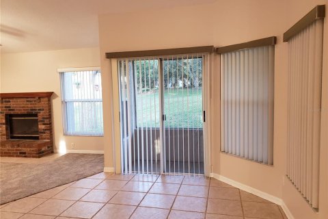 Casa en alquiler en Apopka, Florida, 4 dormitorios, 190.17 m2 № 2197516 - foto 13
