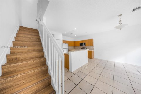 Touwnhouse à louer à Homestead, Floride: 3 chambres, 147.16 m2 № 1997305 - photo 19