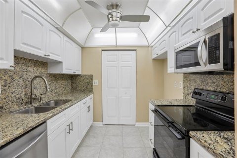 Villa ou maison à vendre à Largo, Floride: 2 chambres, 92.9 m2 № 2148116 - photo 9