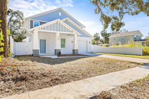 House in Tampa, Florida 3 bedrooms, 202.53 sq.m. № 1733744 - photo 2
