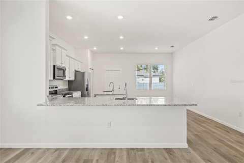 House in Tampa, Florida 3 bedrooms, 202.53 sq.m. № 1733744 - photo 13
