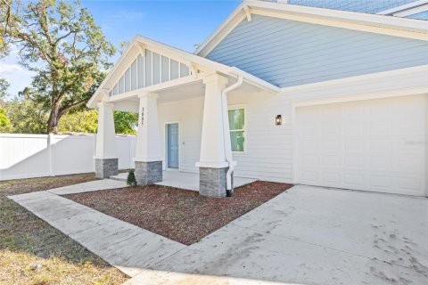 House in Tampa, Florida 3 bedrooms, 202.53 sq.m. № 1733744 - photo 5
