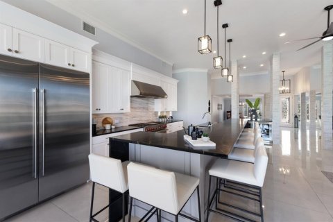 House in Sarasota, Florida 4 bedrooms, 488.39 sq.m. № 1548222 - photo 19