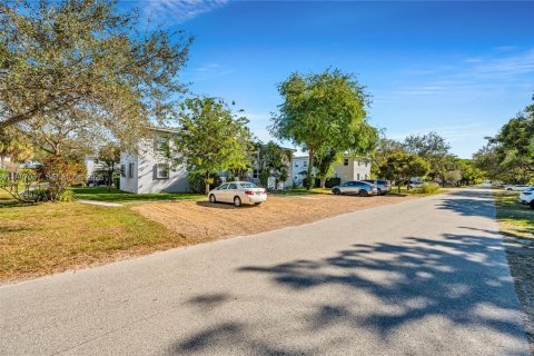 Купить кондоминиум в Майами, Флорида 2 спальни, 73.02м2, № 2068111 - фото 3