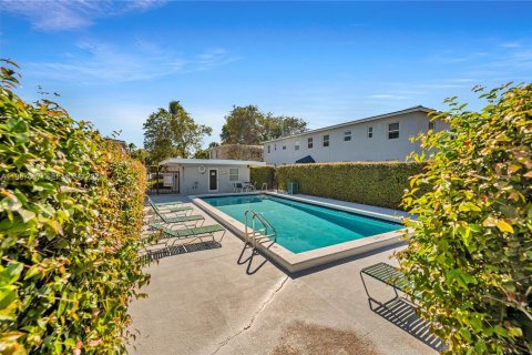 Copropriété à vendre à Miami, Floride: 2 chambres, 73.02 m2 № 2068111 - photo 24