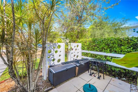 Copropriété à vendre à Miami, Floride: 2 chambres, 73.02 m2 № 2068111 - photo 27
