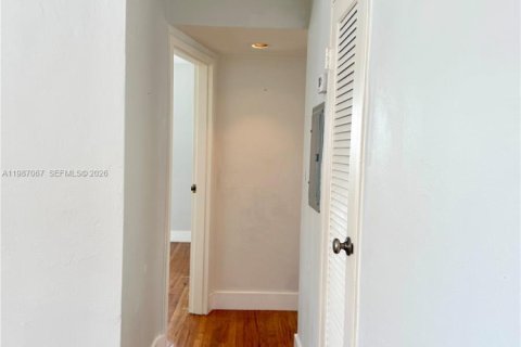 Copropriété à vendre à Miami, Floride: 2 chambres, 73.02 m2 № 2068111 - photo 17
