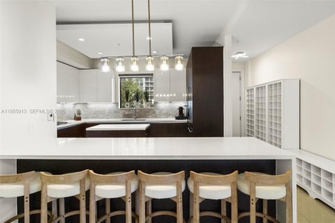 Condo in Fort Lauderdale, Florida, 3 bedrooms  № 2011159 - photo 16