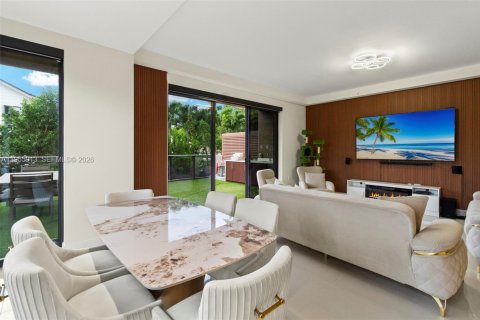 Condo in Fort Lauderdale, Florida, 3 bedrooms  № 2011159 - photo 10