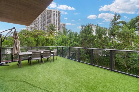 Condo in Fort Lauderdale, Florida, 3 bedrooms  № 2011159 - photo 19