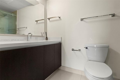 Condo in Fort Lauderdale, Florida, 3 bedrooms  № 2011159 - photo 30