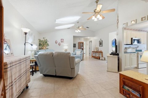 House in Bradenton, Florida 3 bedrooms, 123.65 sq.m. № 2239606 - photo 12