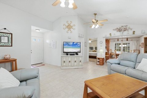 House in Bradenton, Florida 3 bedrooms, 123.65 sq.m. № 2239606 - photo 14