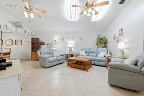 House in Bradenton, Florida 3 bedrooms, 123.65 sq.m. № 2239606 - photo 3