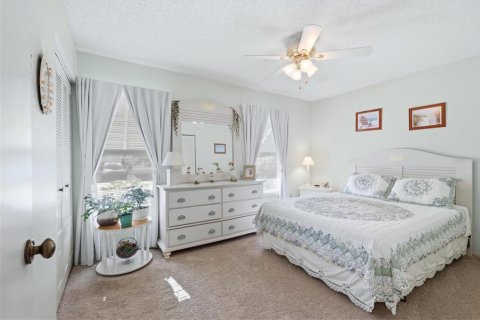 House in Bradenton, Florida 3 bedrooms, 123.65 sq.m. № 2239606 - photo 25