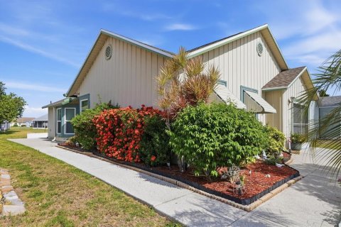 House in Bradenton, Florida 3 bedrooms, 123.65 sq.m. № 2239606 - photo 10