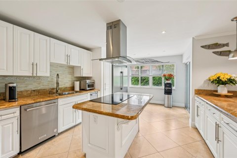 Villa ou maison à vendre à Boca Raton, Floride: 5 chambres, 299.33 m2 № 1968307 - photo 15