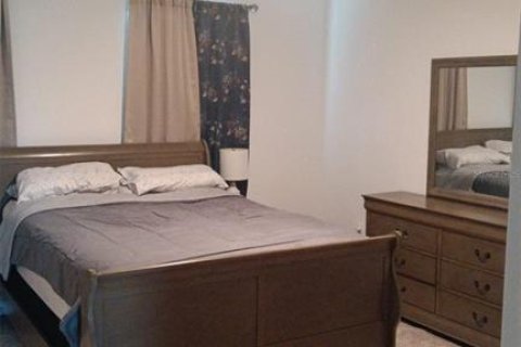 Adosado en venta en Kissimmee, Florida, 2 dormitorios, 110.27 m2 № 1904210 - foto 24