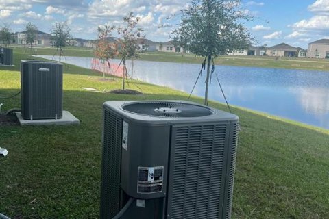 Adosado en venta en Kissimmee, Florida, 2 dormitorios, 110.27 m2 № 1904210 - foto 17