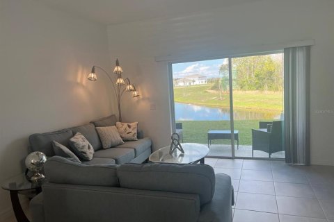 Adosado en venta en Kissimmee, Florida, 2 dormitorios, 110.27 m2 № 1904210 - foto 18