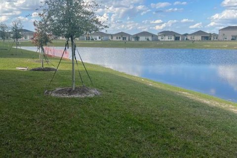 Adosado en venta en Kissimmee, Florida, 2 dormitorios, 110.27 m2 № 1904210 - foto 15