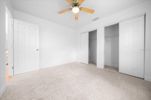 House in Spring Hill, Florida 3 bedrooms, 128.02 sq.m. № 1571718 - photo 29