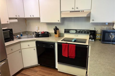 Condo in Port Charlotte, Florida, 2 bedrooms  № 1786125 - photo 14