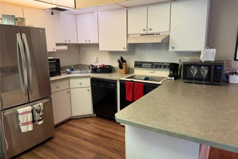 Condo in Port Charlotte, Florida, 2 bedrooms  № 1786125 - photo 15