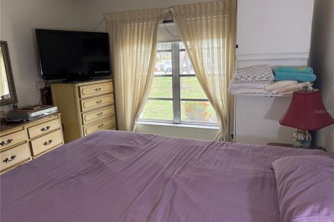 Condo in Port Charlotte, Florida, 2 bedrooms  № 1786125 - photo 21