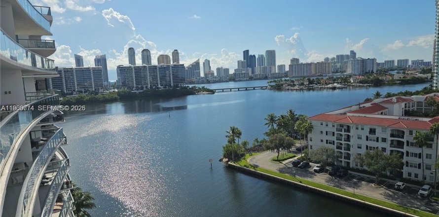 Condominio en Aventura, Florida, 3 dormitorios № 2023522