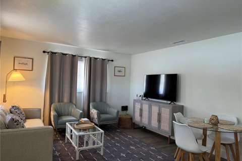 Copropriété à louer à Sarasota, Floride: 2 chambres, 69.68 m2 № 1793502 - photo 2
