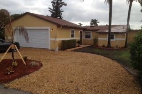 Casa en Palm Springs, Florida 4 dormitorios, 140.1 m2 № 2262409