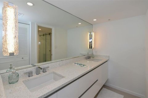Copropriété à louer à Sarasota, Floride: 2 chambres, 129.04 m2 № 619718 - photo 23