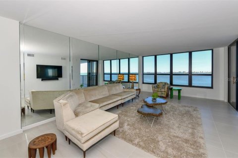 Copropriété à louer à Sarasota, Floride: 2 chambres, 129.04 m2 № 619718 - photo 10