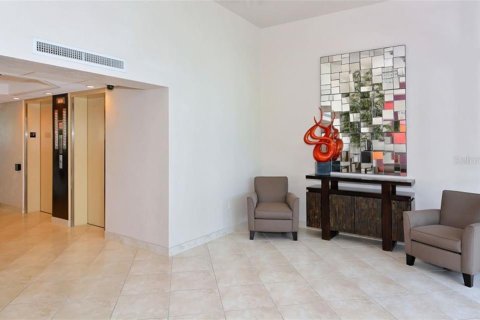 Copropriété à louer à Sarasota, Floride: 2 chambres, 129.04 m2 № 619718 - photo 7