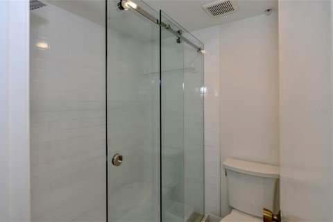 Copropriété à louer à Sarasota, Floride: 2 chambres, 129.04 m2 № 619718 - photo 24
