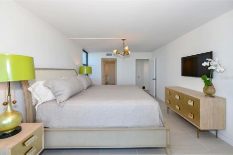 Copropriété à louer à Sarasota, Floride: 2 chambres, 129.04 m2 № 619718 - photo 22