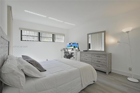 Condominio en venta en Tamarac, Florida, 2 dormitorios, 91.51 m2 № 2032734 - foto 17