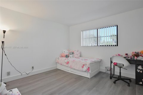 Condominio en venta en Tamarac, Florida, 2 dormitorios, 91.51 m2 № 2032734 - foto 11