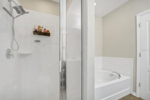 Купить виллу или дом в Хейнс-Сити, Флорида 3 комнаты, 183.57м2, № 1833542 - фото 24