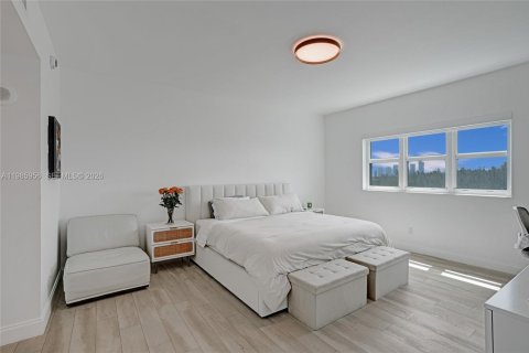 Купить кондоминиум в Норт-Майами, Флорида 2 спальни, 170.38м2, № 2049050 - фото 16