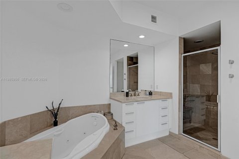 Купить кондоминиум в Норт-Майами, Флорида 2 спальни, 170.38м2, № 2049050 - фото 22