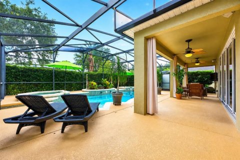House in Orlando, Florida 6 bedrooms, 336.49 sq.m. № 2284524 - photo 4