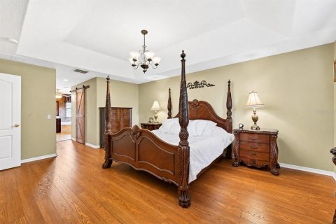 House in Orlando, Florida 6 bedrooms, 336.49 sq.m. № 2284524 - photo 20